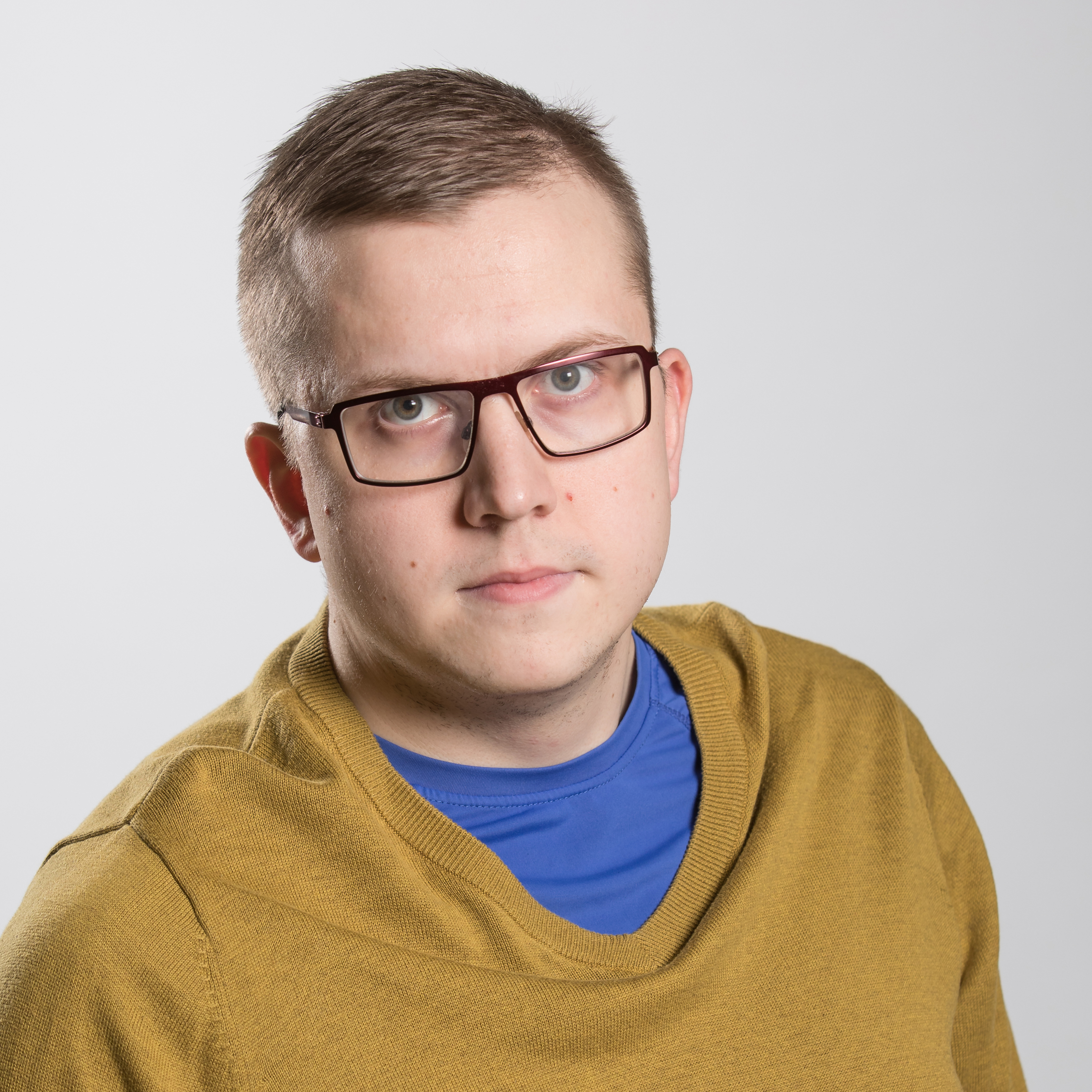 Joona_Pussinen – kopio kuvassa Tero Ojanen
